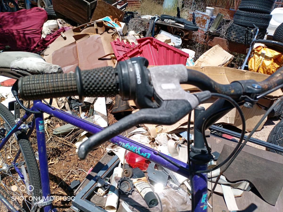 Vintage Diamondback Hybrid Bike - Tucson, Arizona - FleaMarketBay
