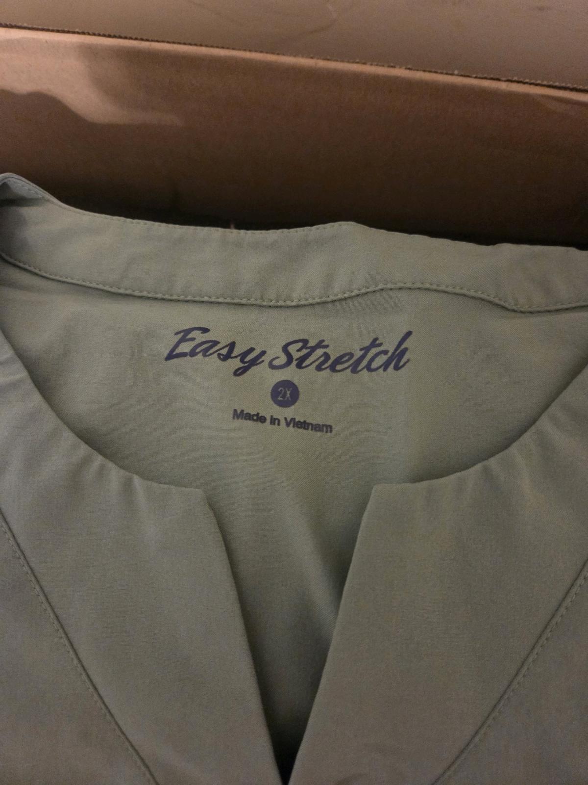 2pc Easy Stretch scrub set size 2x - Eden, North Carolina - FleaMarketBay