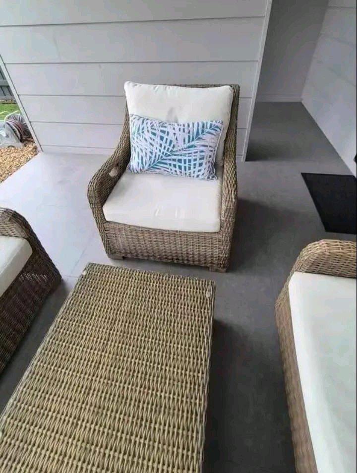 6Piece Outdoor Wicker Patio Furniture Set with Coffee Table - Abilene, Texas - FleaMarketBay