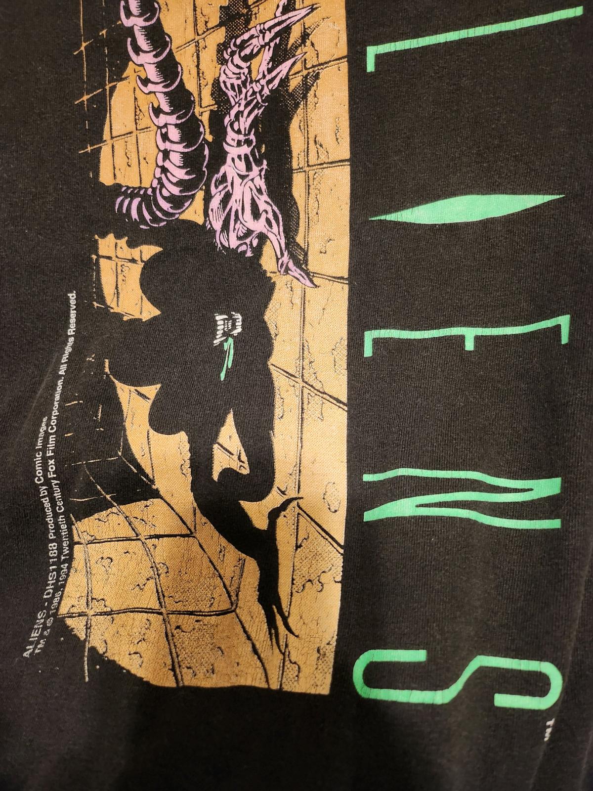 aliens comis dark horse promo tshirt - Sikeston, Missouri - FleaMarketBay