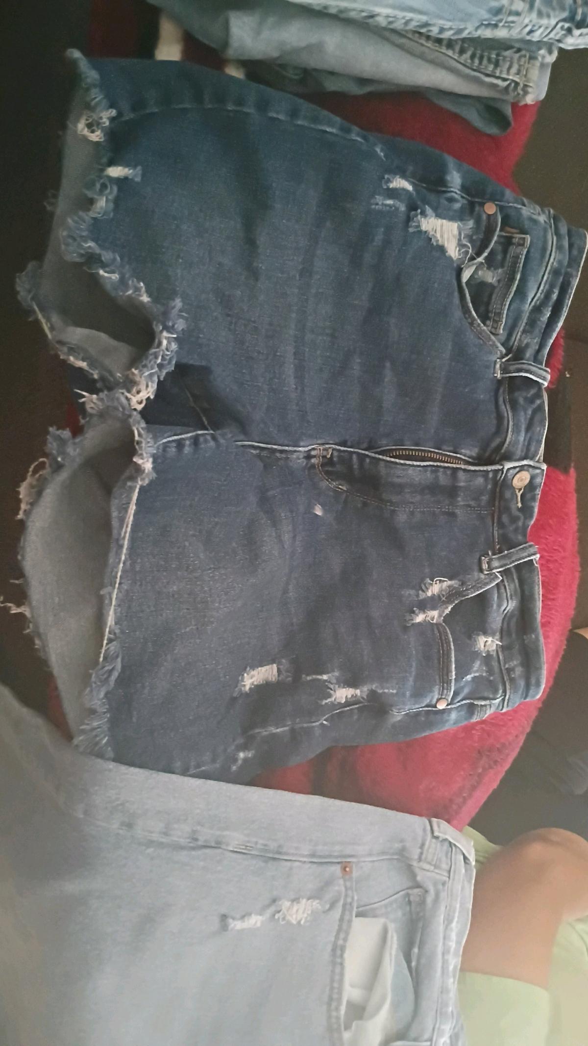 shorts and pants - Enola, Arkansas - FleaMarketBay