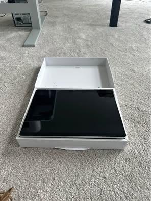 Microsoft Surface Pro 11th edition - Bellevue, Washington - FleaMarketBay