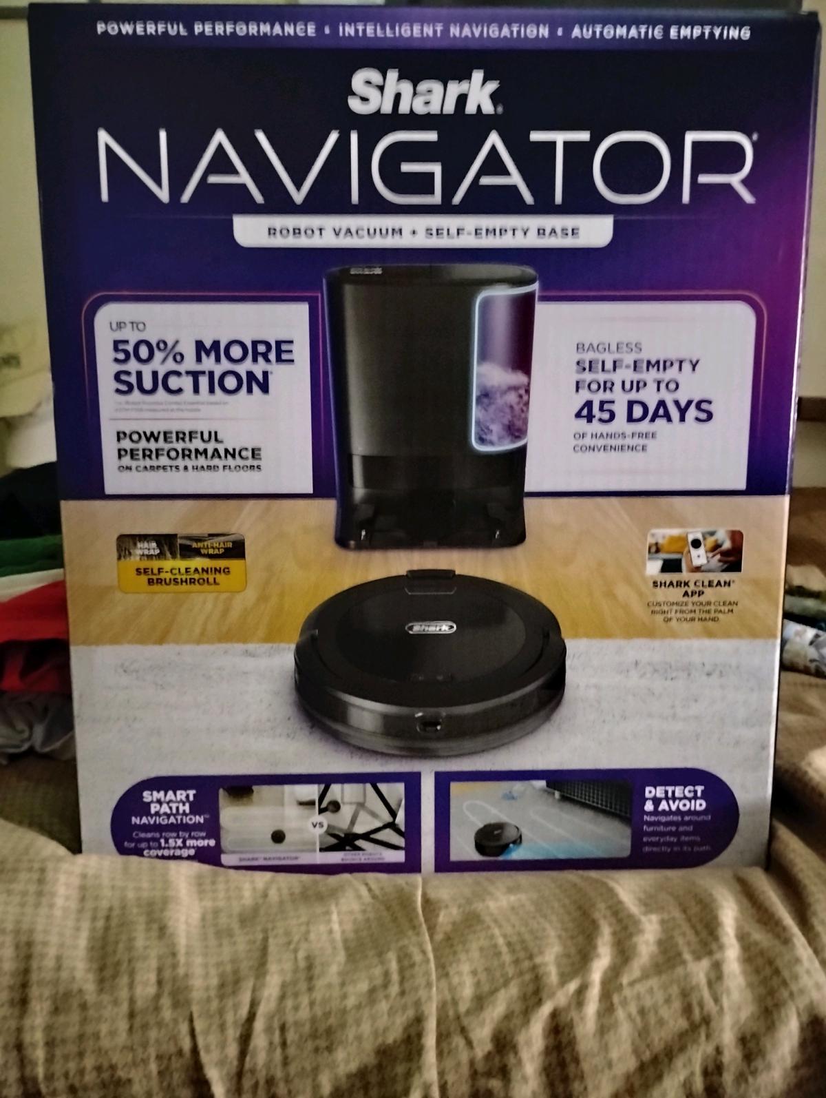 Shark Navigator robot vacuum - Blue Ridge, Georgia - FleaMarketBay