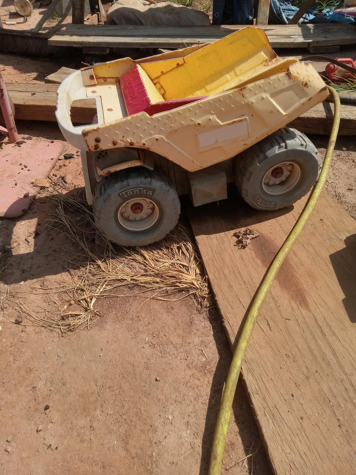 vintage mighty tonka dump truck - Casar, North Carolina - FleaMarketBay