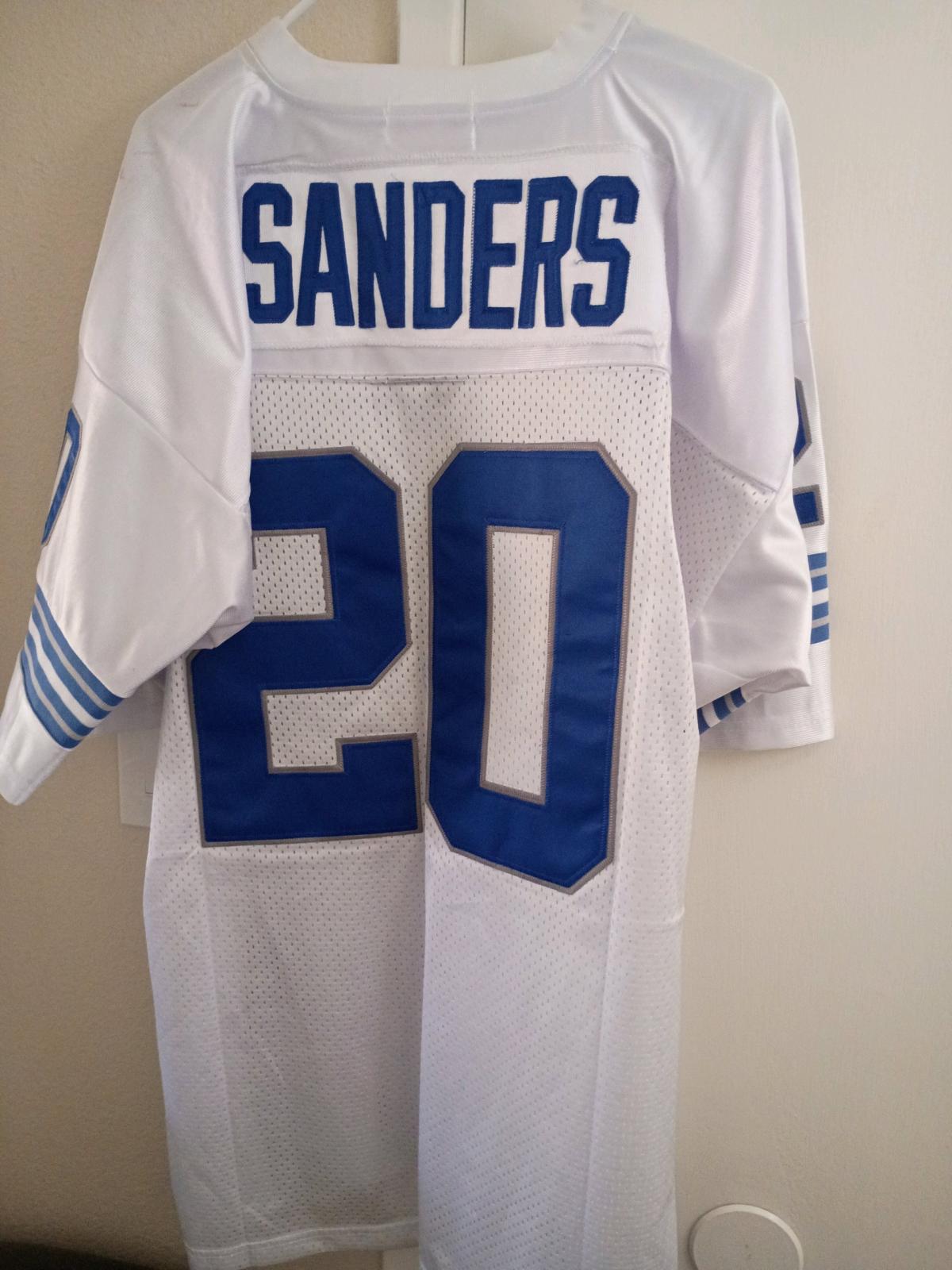Detroit lions jersey - Moreno Valley, California - FleaMarketBay