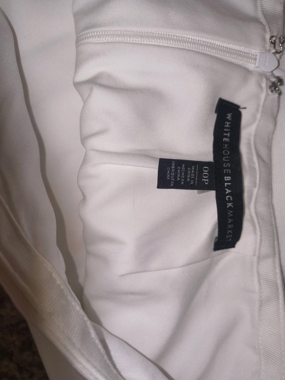 White House Black market skirt - Tucson, Arizona - FleaMarketBay