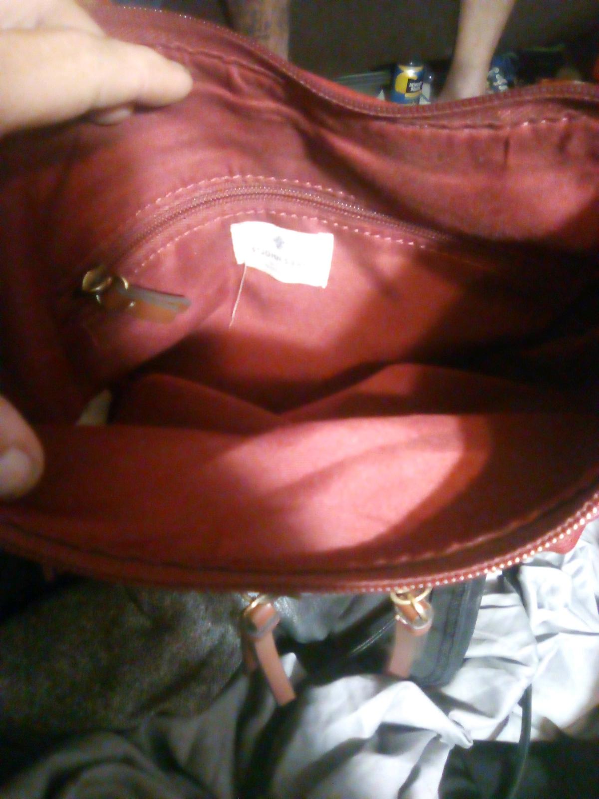 Woman St Johns Bay Red purse - Phoenix, Arizona - FleaMarketBay