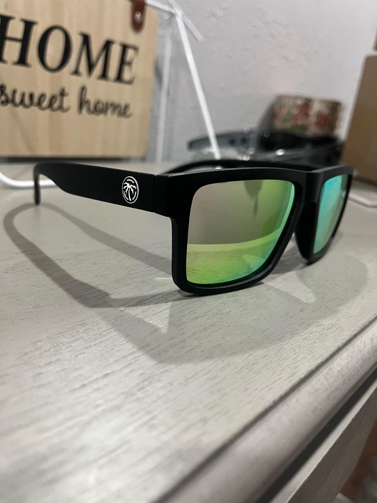 polarized color lens sunglasses - Fort Worth, Texas - FleaMarketBay