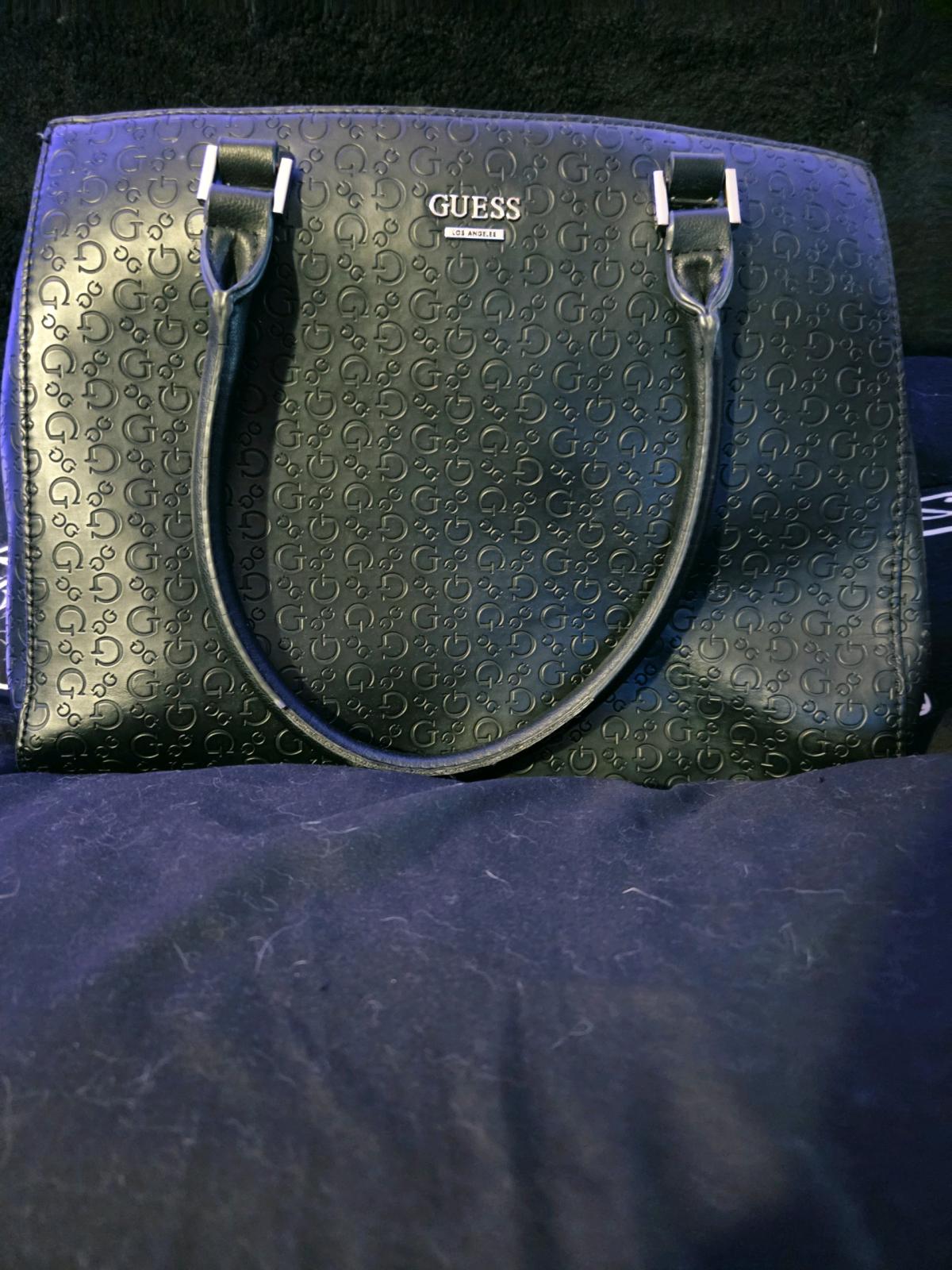 just like brand new guess shoulder bag - Gilbert, Arizona - FleaMarketBay