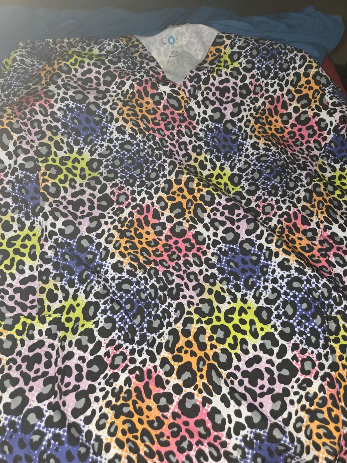 Womens Scrub top sz 2x great condition - Eden, North Carolina - FleaMarketBay