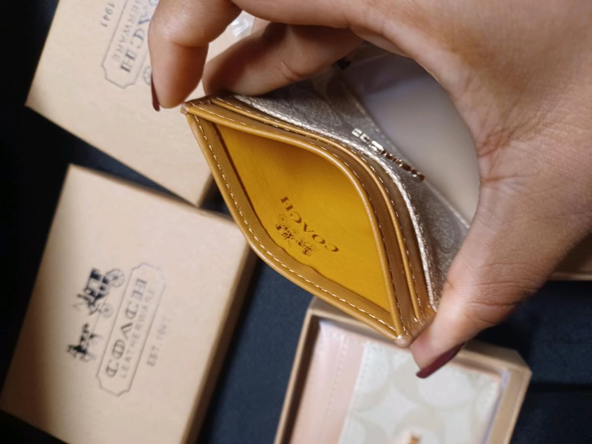 cardholders designer - Brockton, Massachusetts - FleaMarketBay