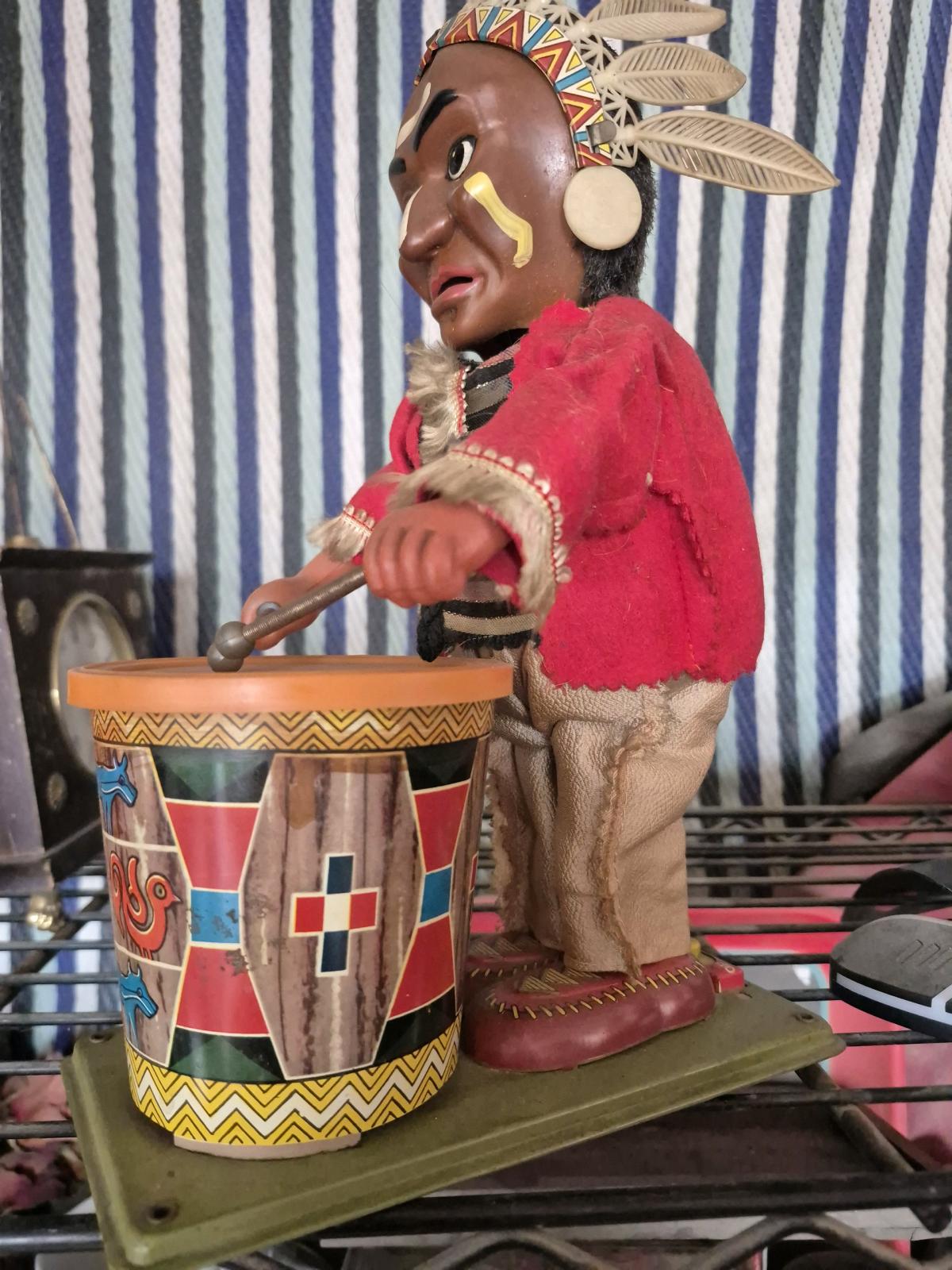 vintage 1950s alps battery operated drumming indian joe tin - Phoenix, Arizona - FleaMarketBay