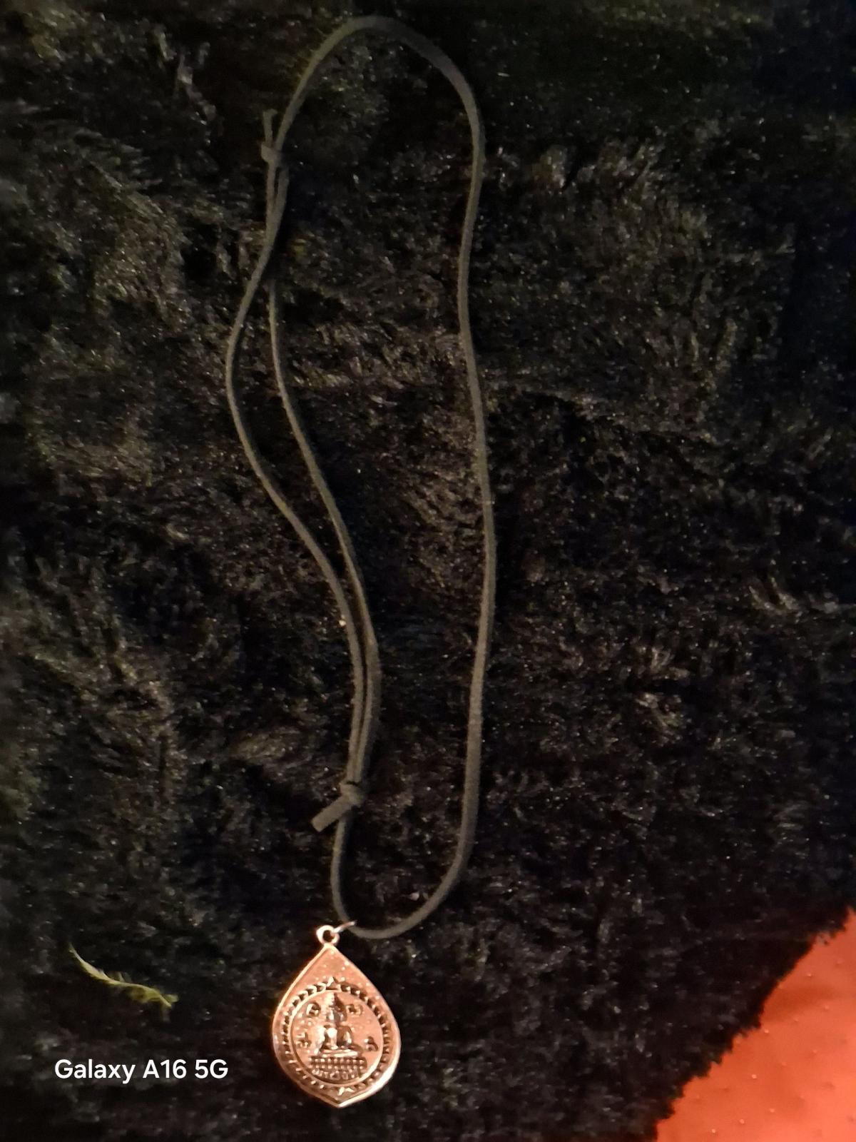 vintage jewelry necklaces and bracelets - Baltimore, Maryland - FleaMarketBay