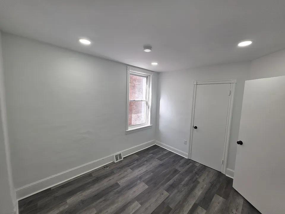 2beds 1bath - Philadelphia, Pennsylvania - FleaMarketBay
