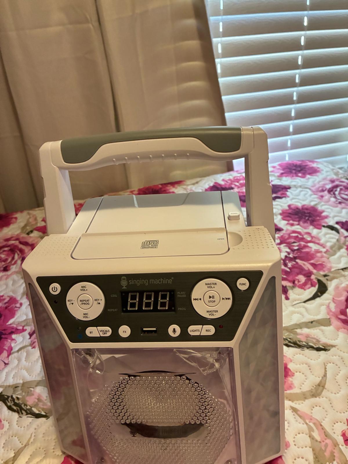 singing karaoke machine - Coeburn, Virginia - FleaMarketBay