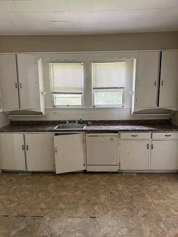 Low Income Home and Apartment - Acton, Massachusetts - FleaMarketBay