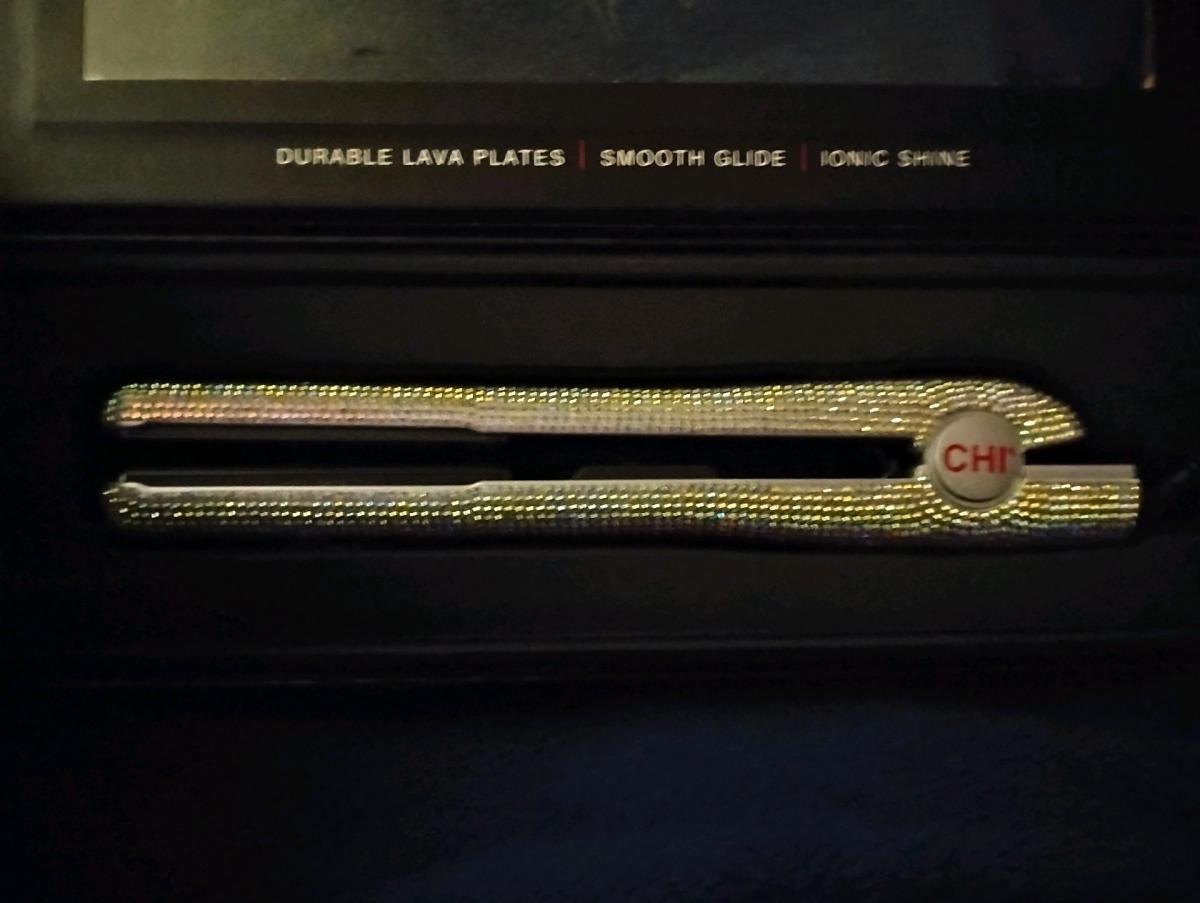 CHI Volcanic Lava Ceramic Rhinestone Flat Iron - Manchester, New Hampshire - FleaMarketBay