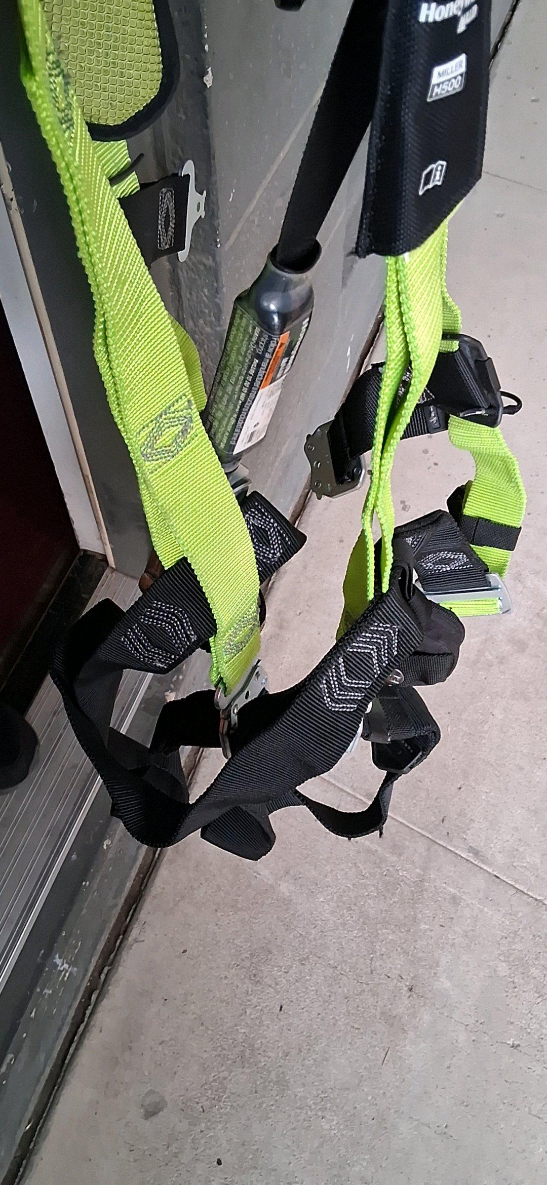 Honeywell Miller H500 Safety Harness bundle - Tucson, Arizona - FleaMarketBay