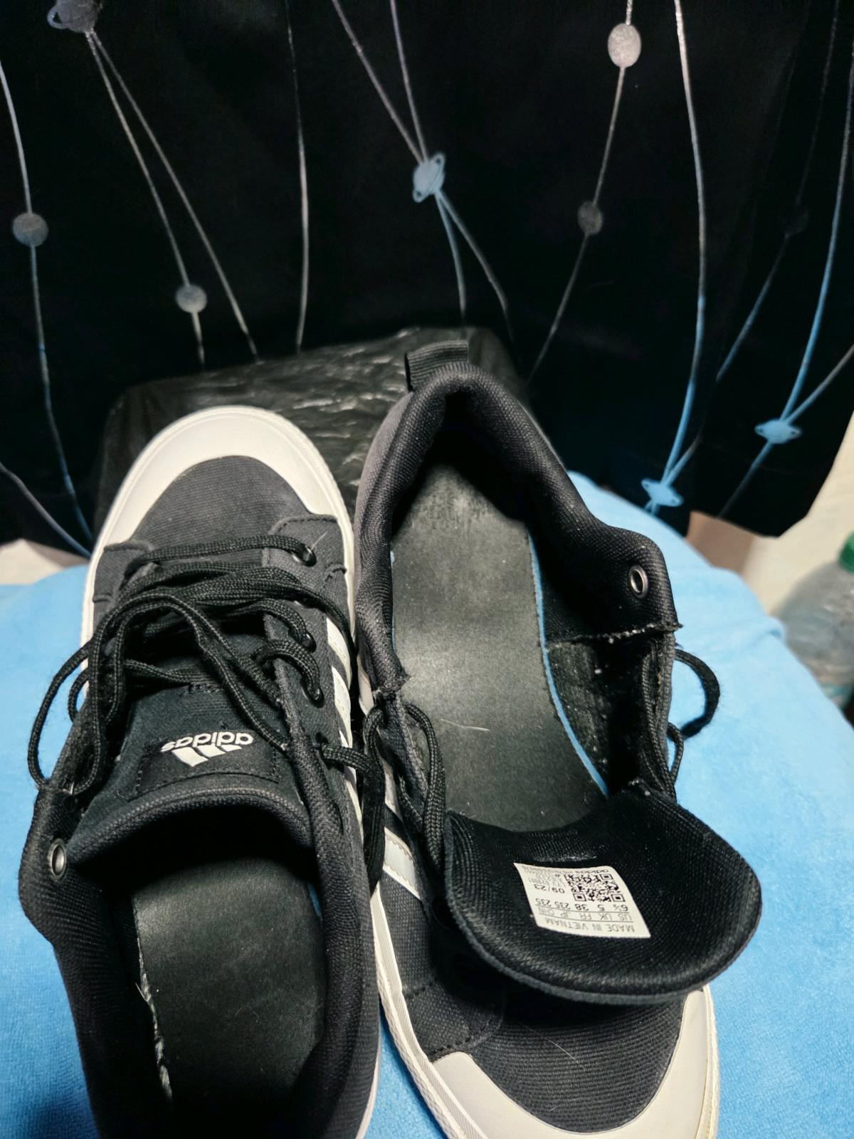 womens platform Adidas tennis - Gilbert, Arizona - FleaMarketBay