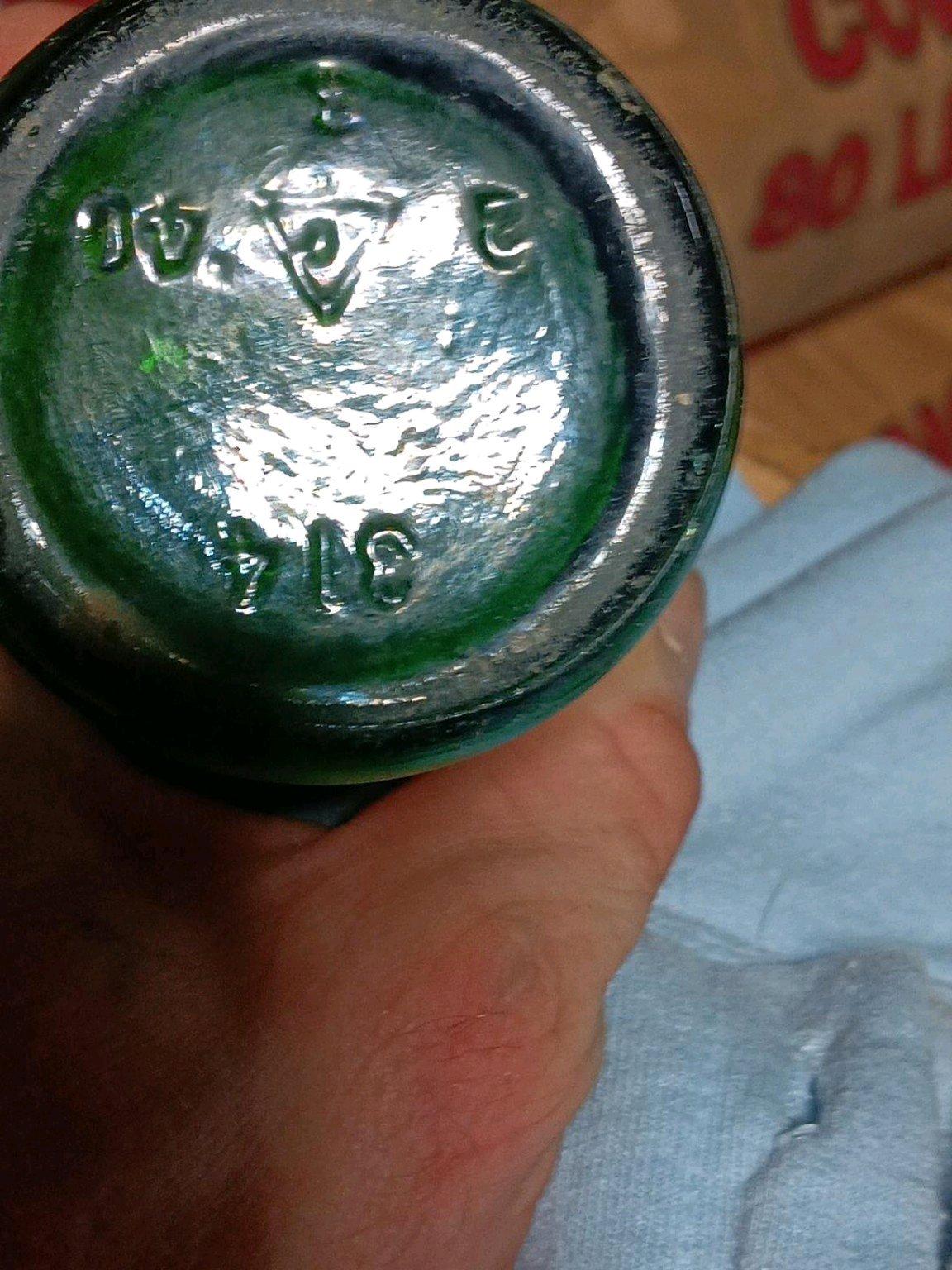 2 Downs Ale vintage green glass Bottle - Madisonville, Tennessee - FleaMarketBay