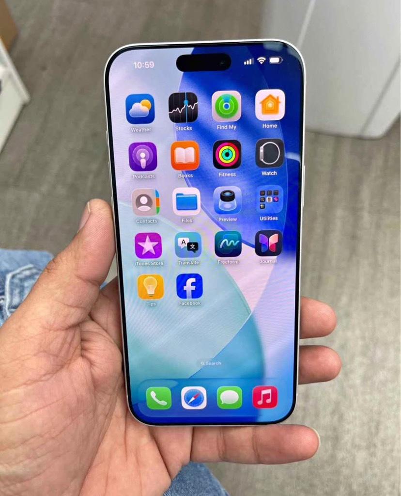 apple iPhone 17pro max unlocked - Abbeville, Alabama - FleaMarketBay