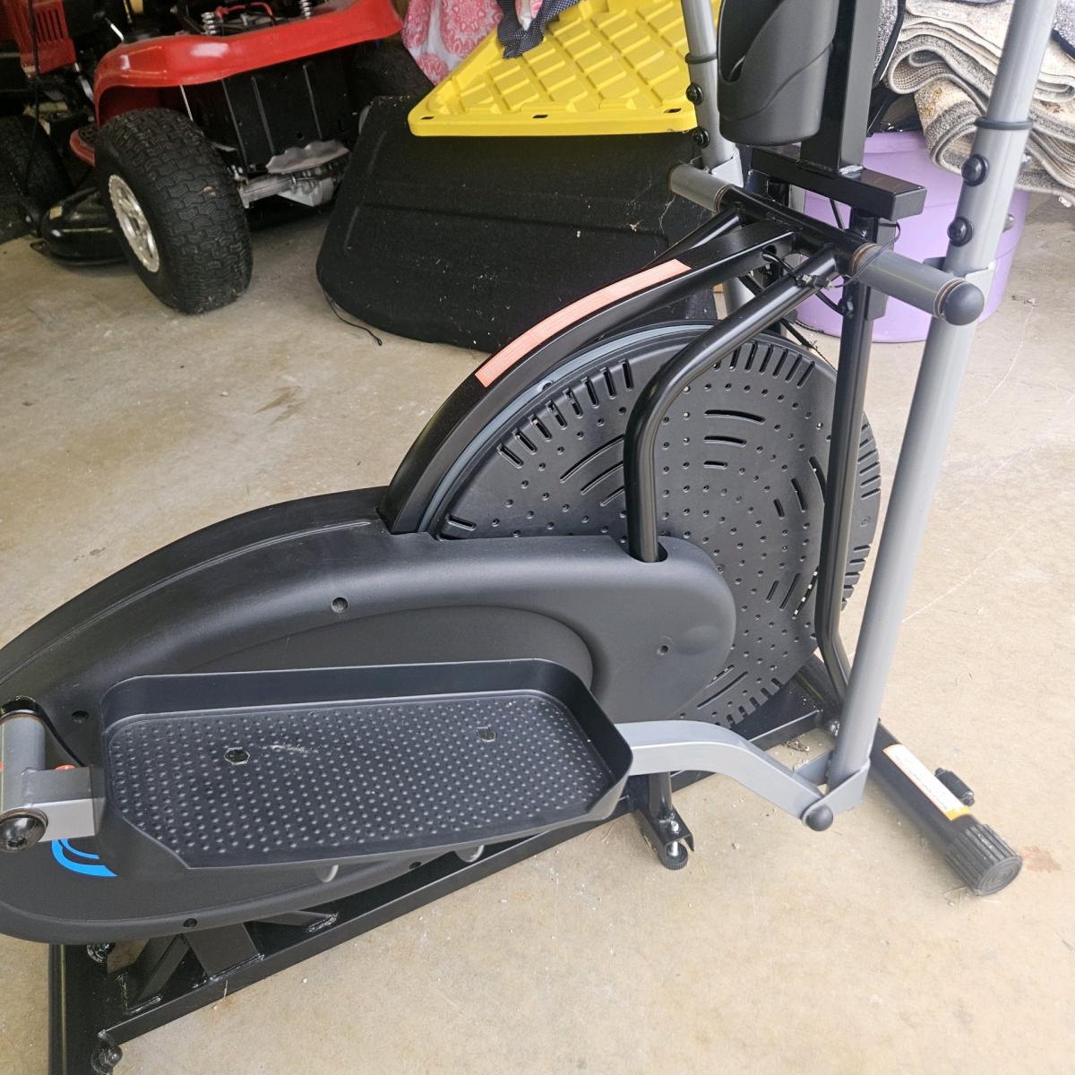 Progear Air Elliptical brand new - Grant Park, Illinois - FleaMarketBay
