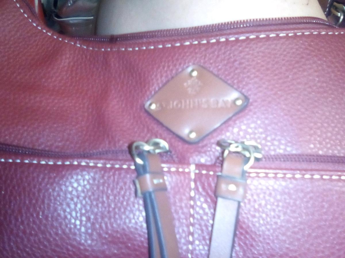 Woman St Johns Bay Red purse - Phoenix, Arizona - FleaMarketBay