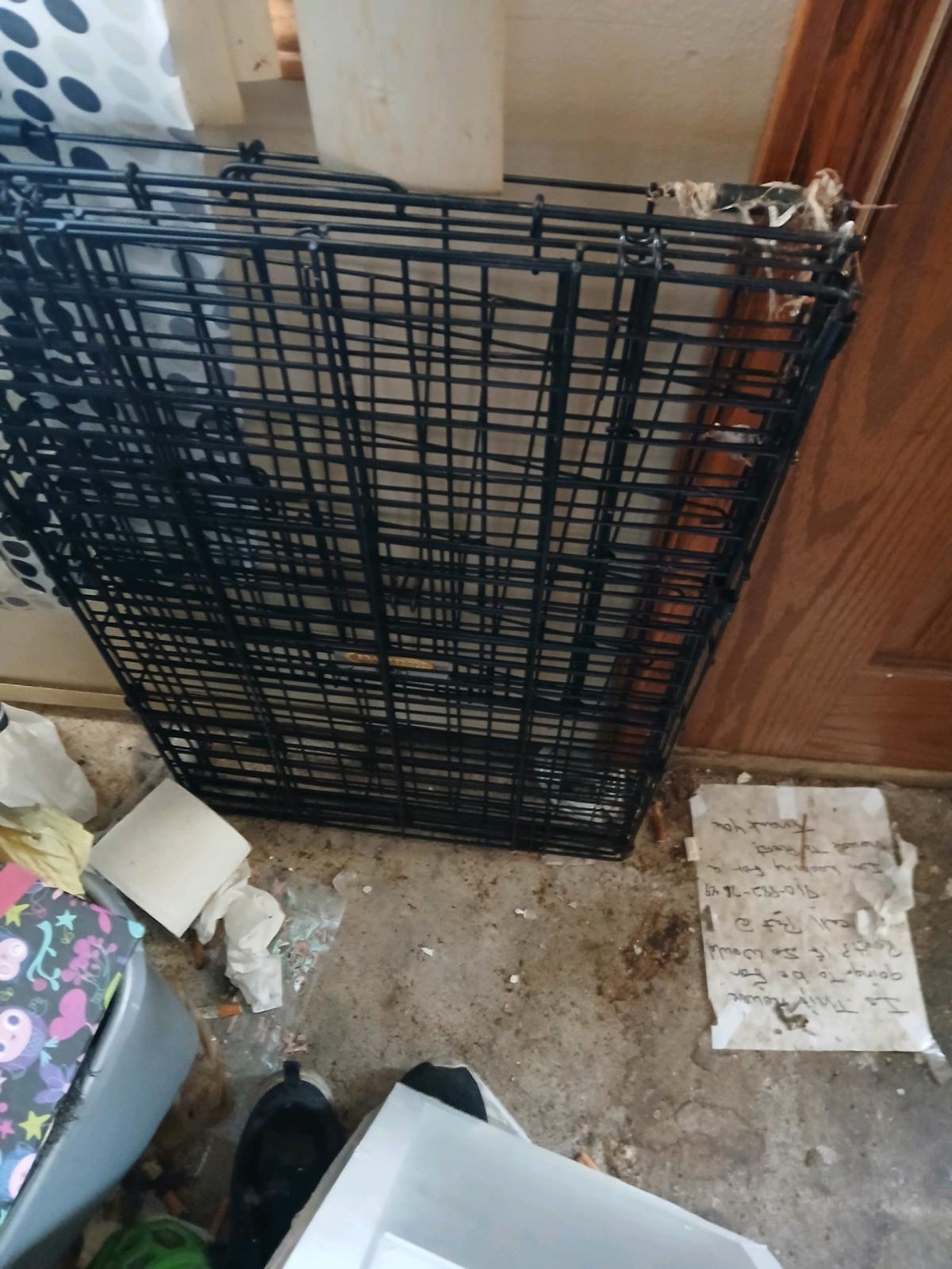 yorkiepooh dog cage - Clio, Michigan - FleaMarketBay