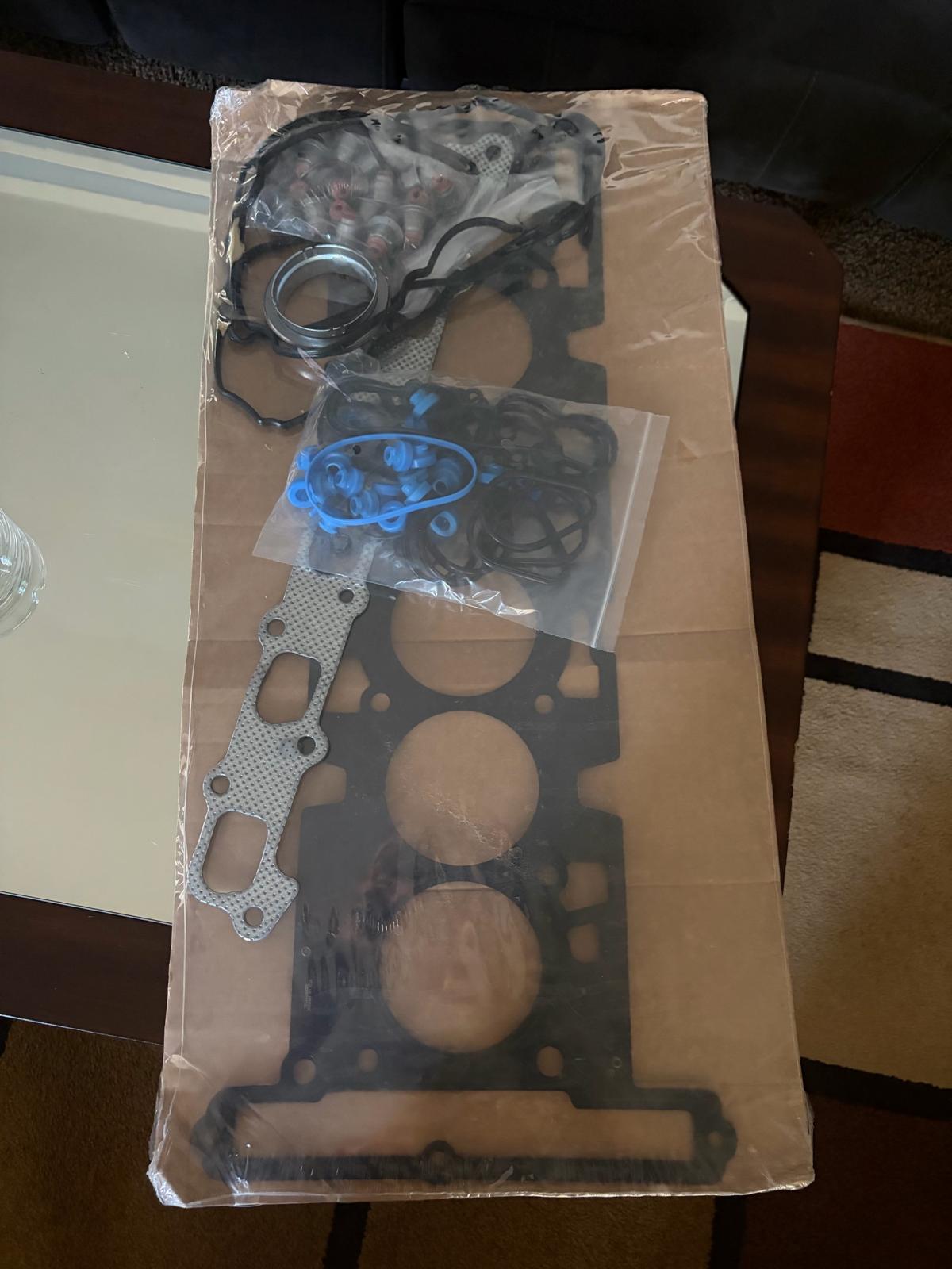 complete engin gasket kit for 06 Chevy trail blazer blazer - Fayetteville, Tennessee - FleaMarketBay