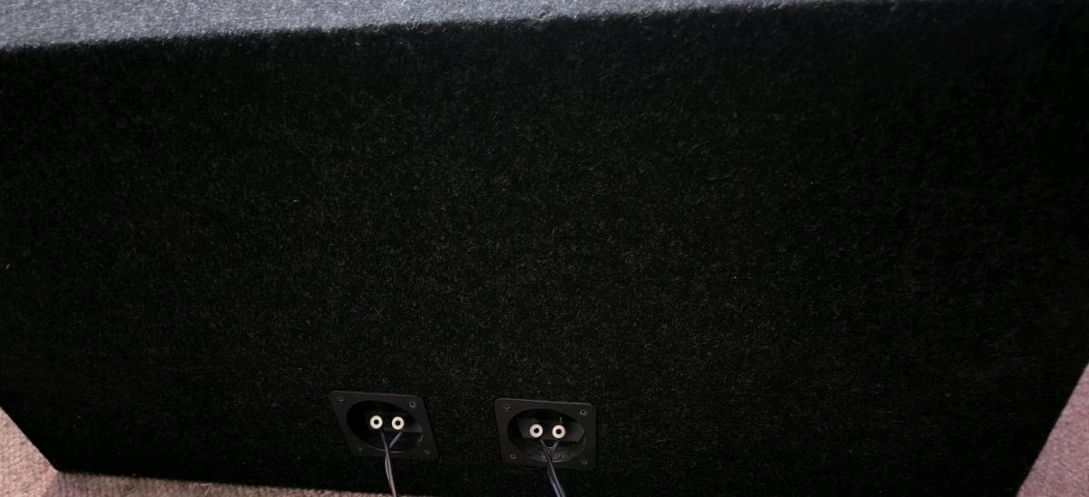 Dual 12 Inch Subwoofer kickers - Fayetteville, North Carolina - FleaMarketBay