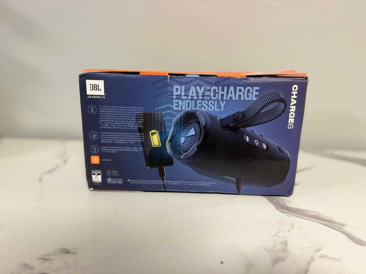 JBL Charge 6 Portable Bluetooth Speaker  Dark Blue  28H Play - Canton, Michigan - FleaMarketBay