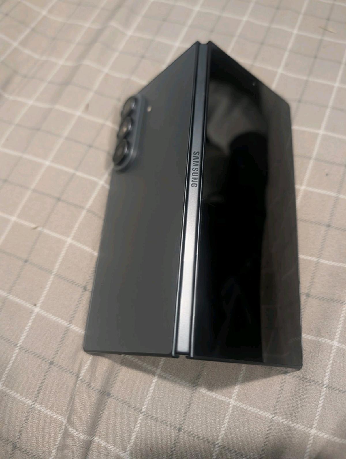 Galaxy fold 8 ultra - Arlington, Washington - FleaMarketBay