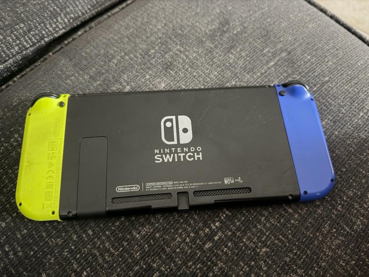 Nintendo Switch - Victorville, California - FleaMarketBay