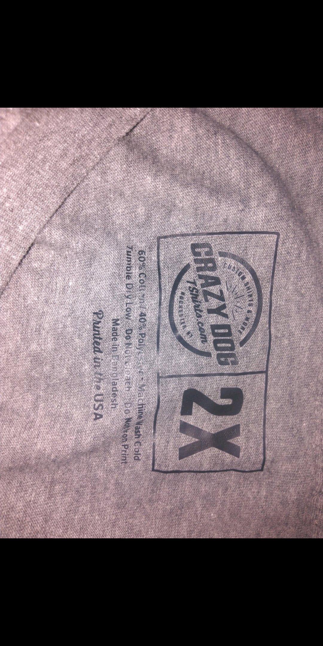 2x Tshirt - Albany, Kentucky - FleaMarketBay