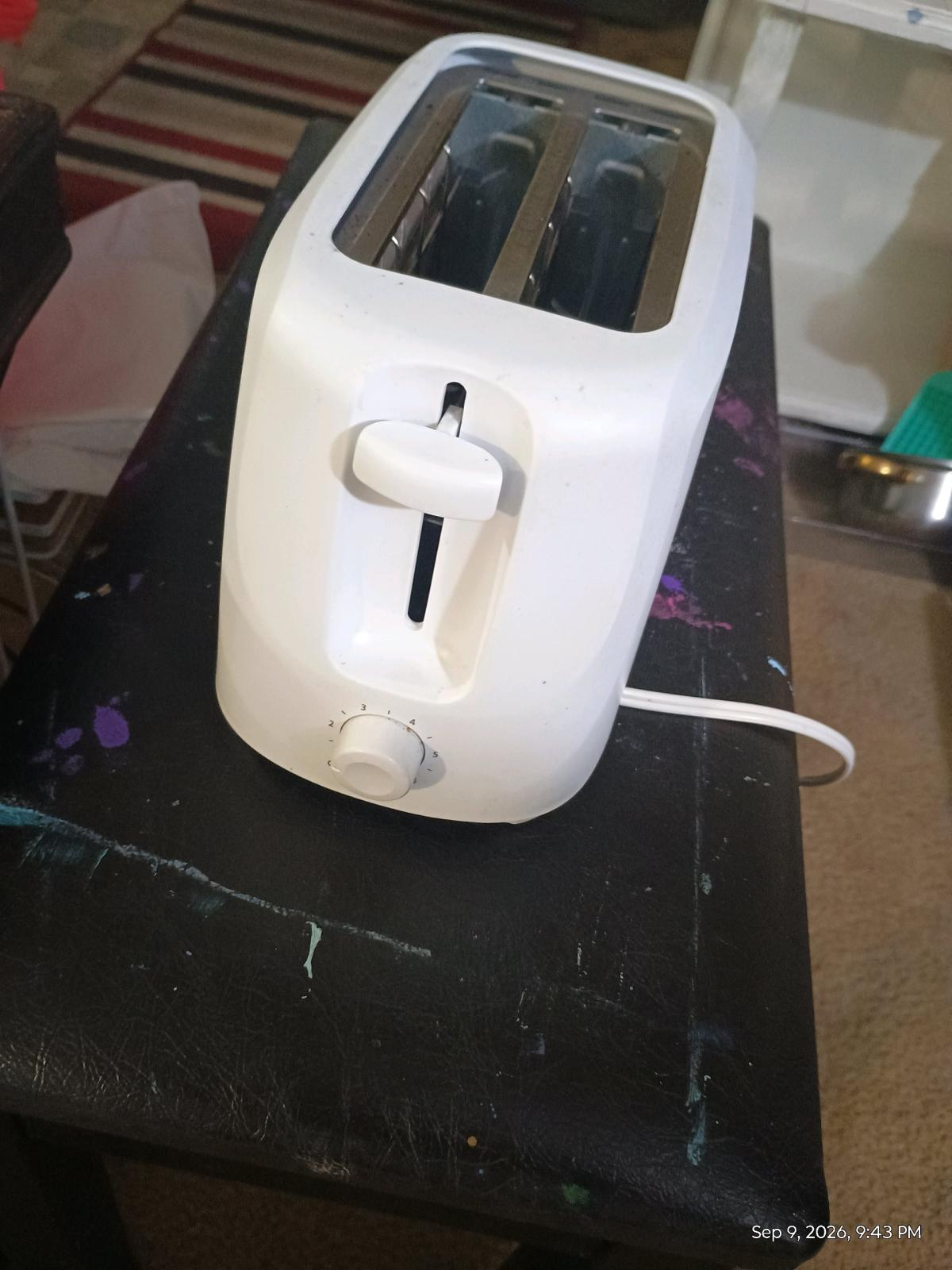 Toaster - Harrisonburg, Virginia - FleaMarketBay