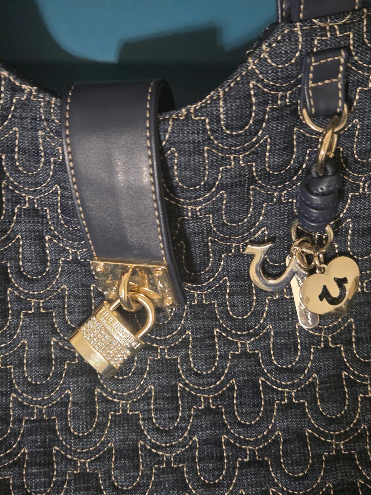 True religion large tote bag - Eden, North Carolina - FleaMarketBay