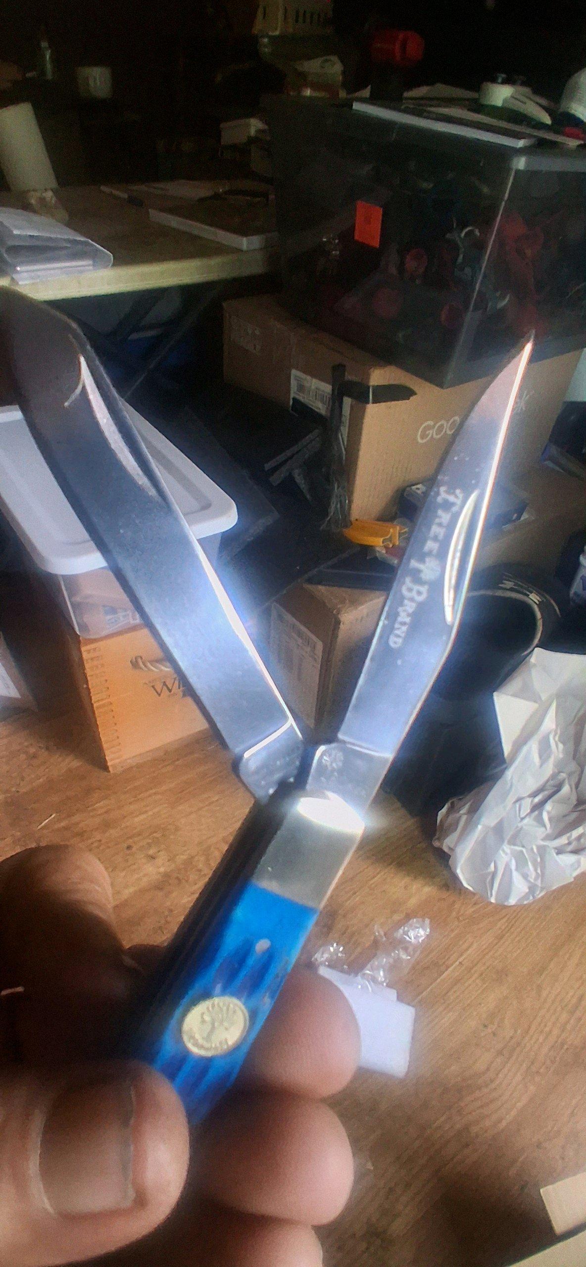 knifes - Russell Springs, Kentucky - FleaMarketBay