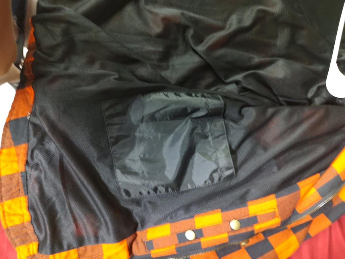 Padded flannel shirt sizes XS to 5XL - Sevierville, Tennessee - FleaMarketBay