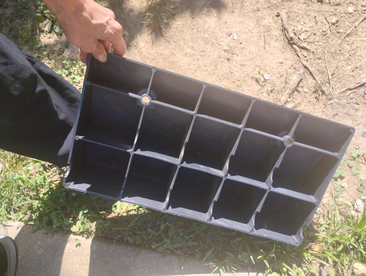 curbside ramps 5 inches tall strong cross braced plastic - Newport, Kentucky - FleaMarketBay