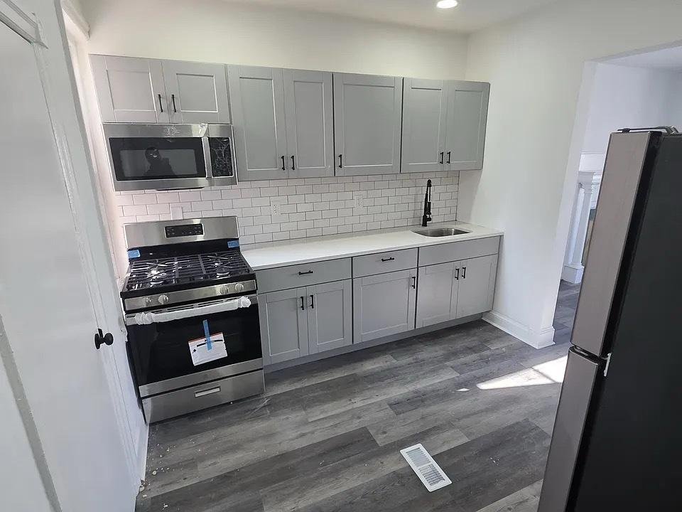 2beds 1bath - Philadelphia, Pennsylvania - FleaMarketBay