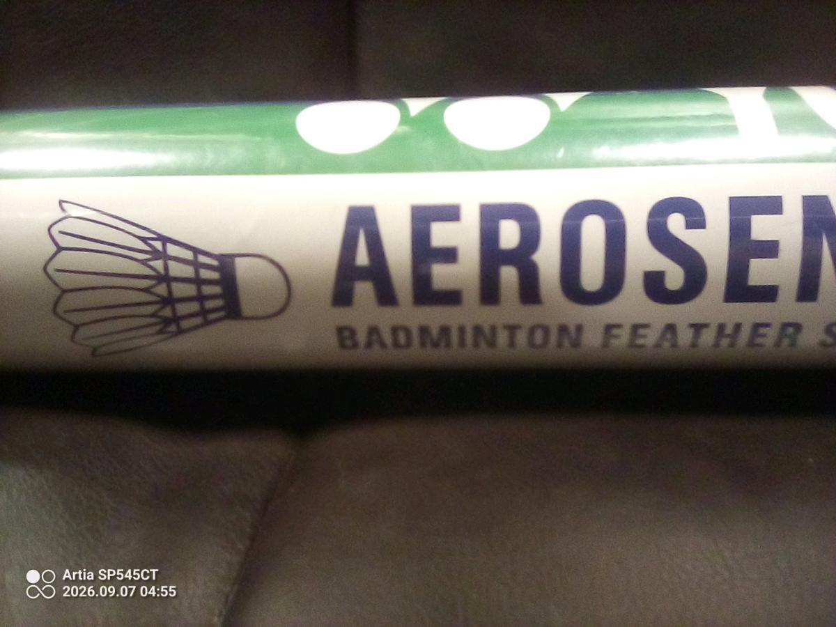 12 Yonex Aero duck feather shuttlecocks - Everett, Washington - FleaMarketBay