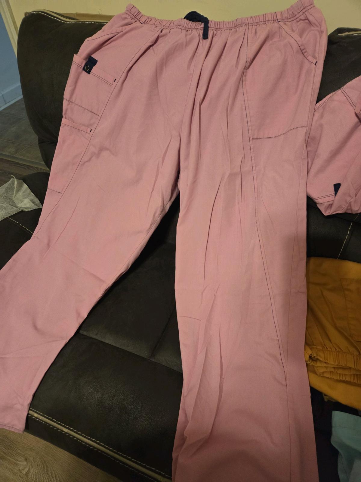Womens scrub set 3X pink with blue trim - Ahoskie, North Carolina - FleaMarketBay