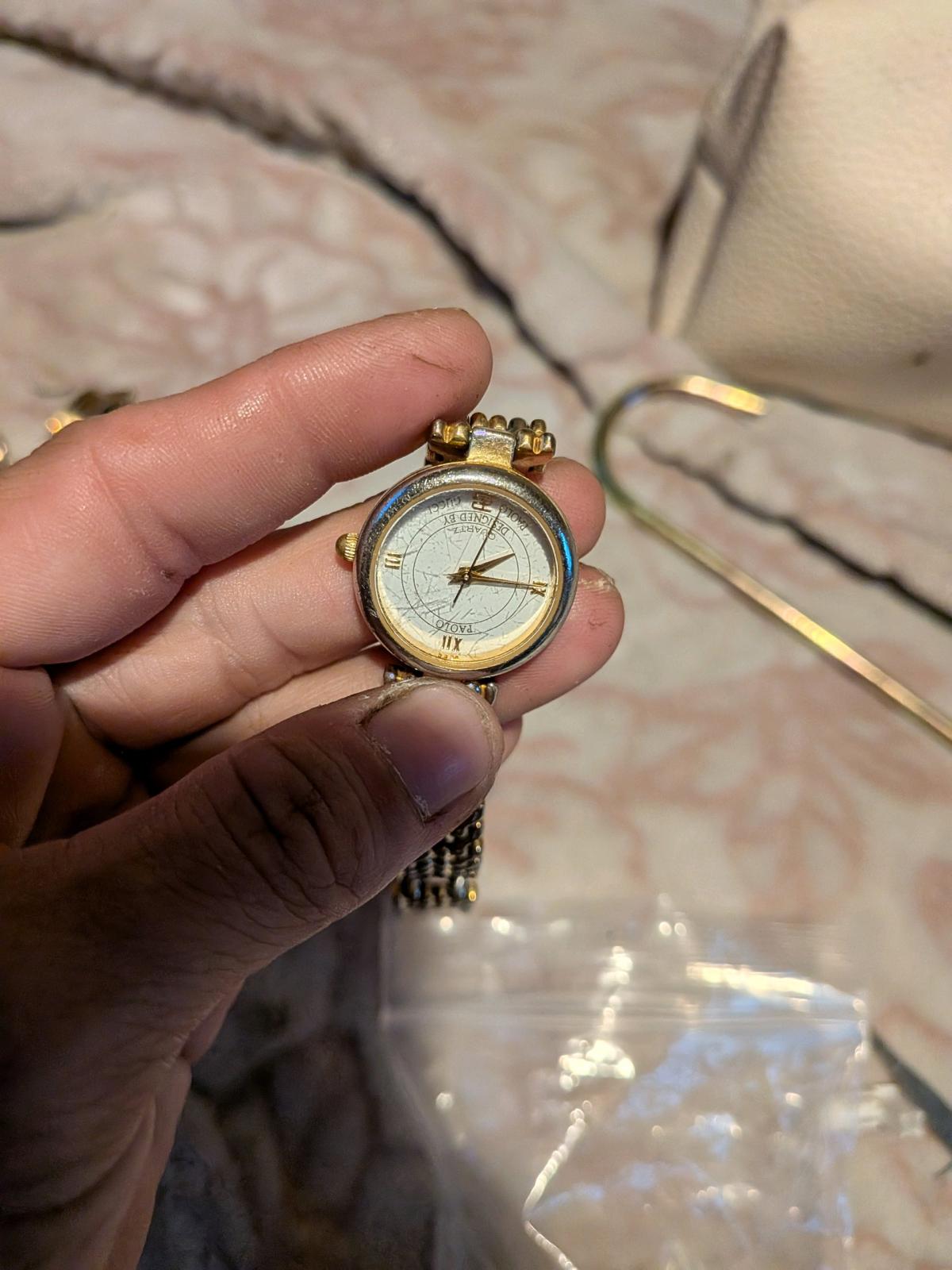 Different types of watches - Petersburg, Virginia - FleaMarketBay