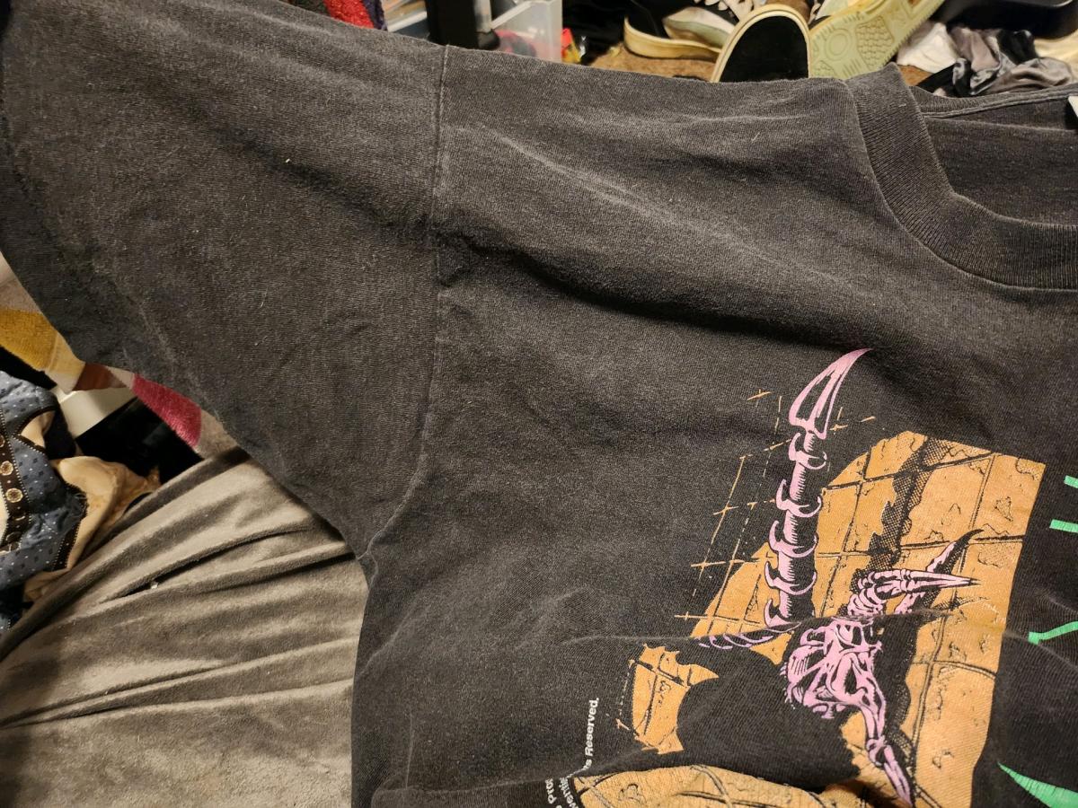 aliens comis dark horse promo tshirt - Sikeston, Missouri - FleaMarketBay