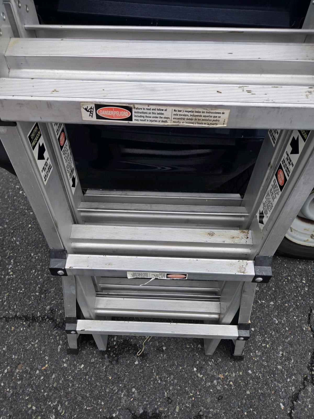 Gorilla Ladder 300lb - Lansdale, Pennsylvania - FleaMarketBay