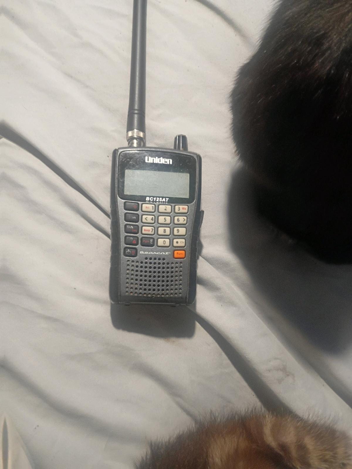 police scanner hand held UNIDEN SCANNER MODEL NUMBER BC125AT - Ellijay, Georgia - FleaMarketBay