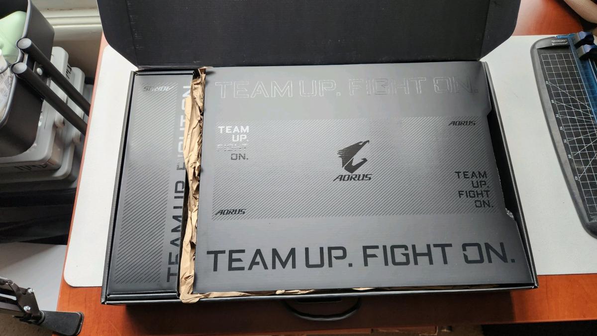 RTX 4090 GAMING LAPTOP 17 INCH - San Francisco, California - FleaMarketBay