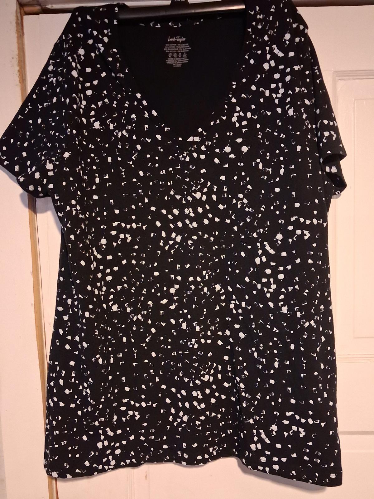 Womans XL black dress shirt lord and Taylors - Philadelphia, Pennsylvania - FleaMarketBay