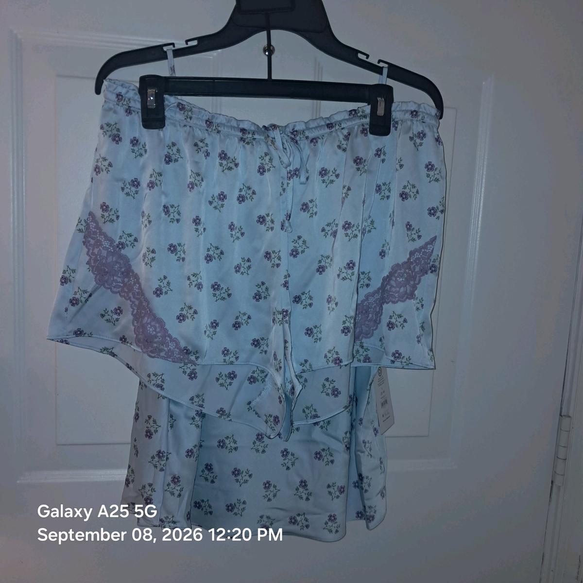 2 piece satin with lace teddy Light blue with lavender flowe - Aberdeen Proving Ground, Maryland - FleaMarketBay