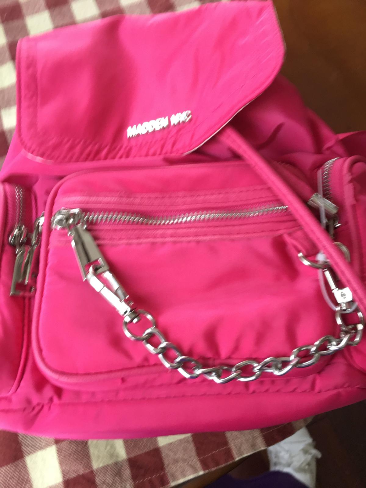 pink backpack - Coeburn, Virginia - FleaMarketBay